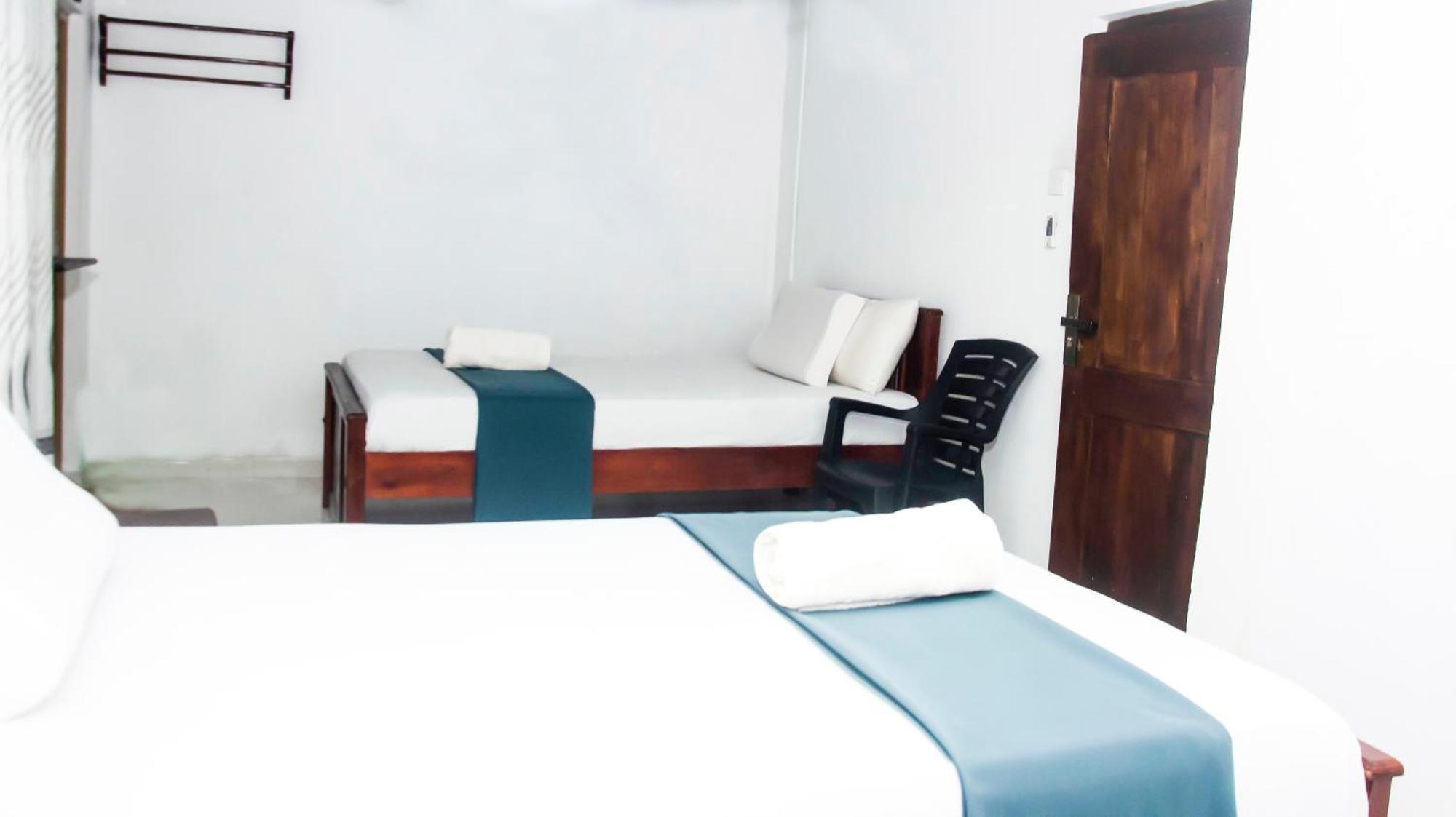 Triangle Home Stay Dambulla Esterno foto